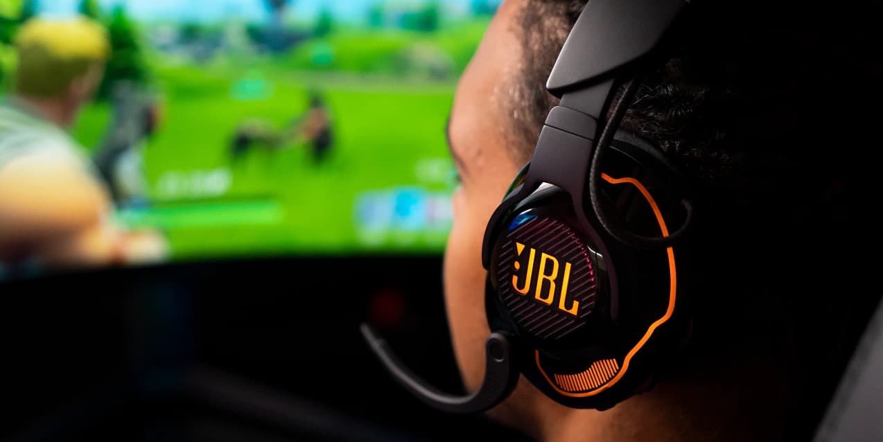 Zu den Gaming-Kopfhörern bei Cyberport